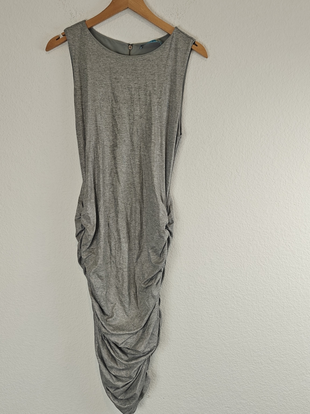 Alice + Olivia Gray Shimmer Ruched Sheath Dress Stretch Jersey Cocktail Party S - Picture 5 of 15
